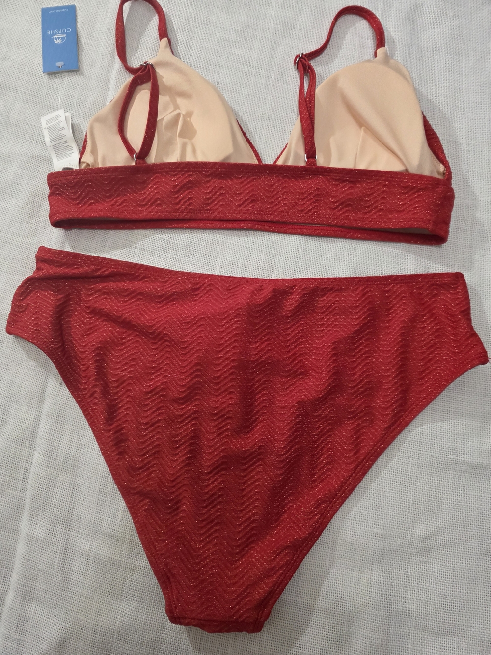 Cupshe Red Textured Triangle Bikini Top with High-Waist Bottoms - Picture 5 of 8